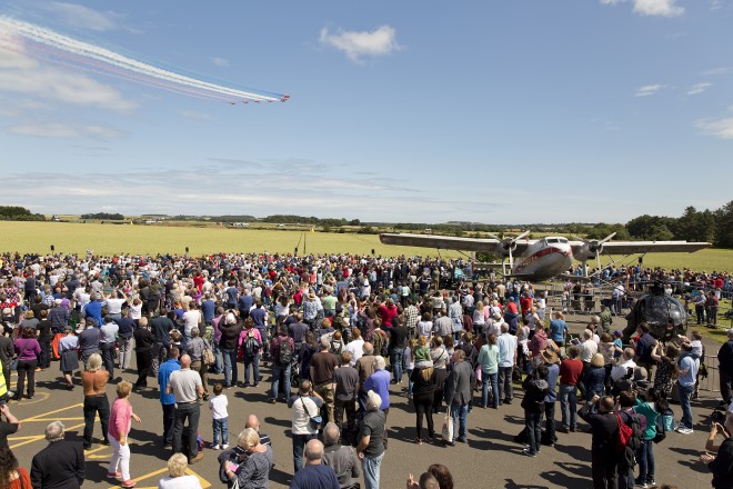 Watching the air display at Scotland's National Airshow 2015 © Ruth Armstrong Photography 
