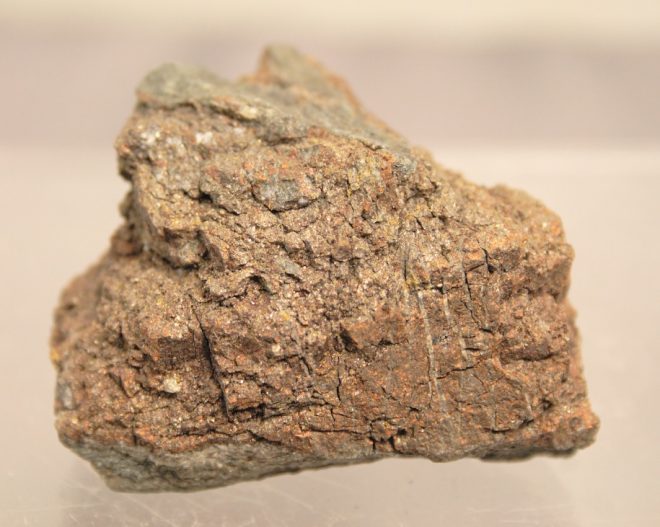 Bronze-coloured pentlandite from Eas a'Chosain near Inverary, Argyll