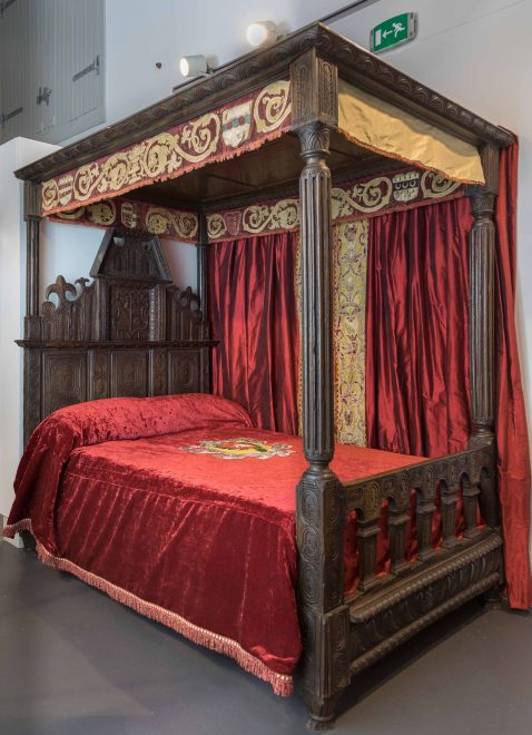 Bed, around 1600, Biggar Museum Trust. Photo: Nick Haynes. 